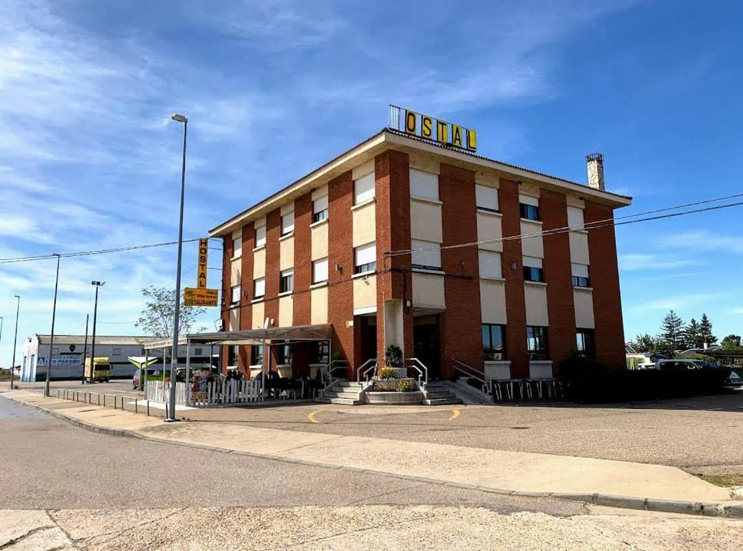 Hostal Alto Paramo Villadangos del Páramo Exteriör bild